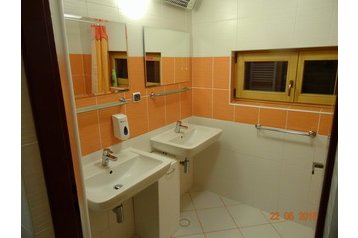 Słowacja Chata Bańska Bystrzyca / Banská Bystrica, Zewnątrz